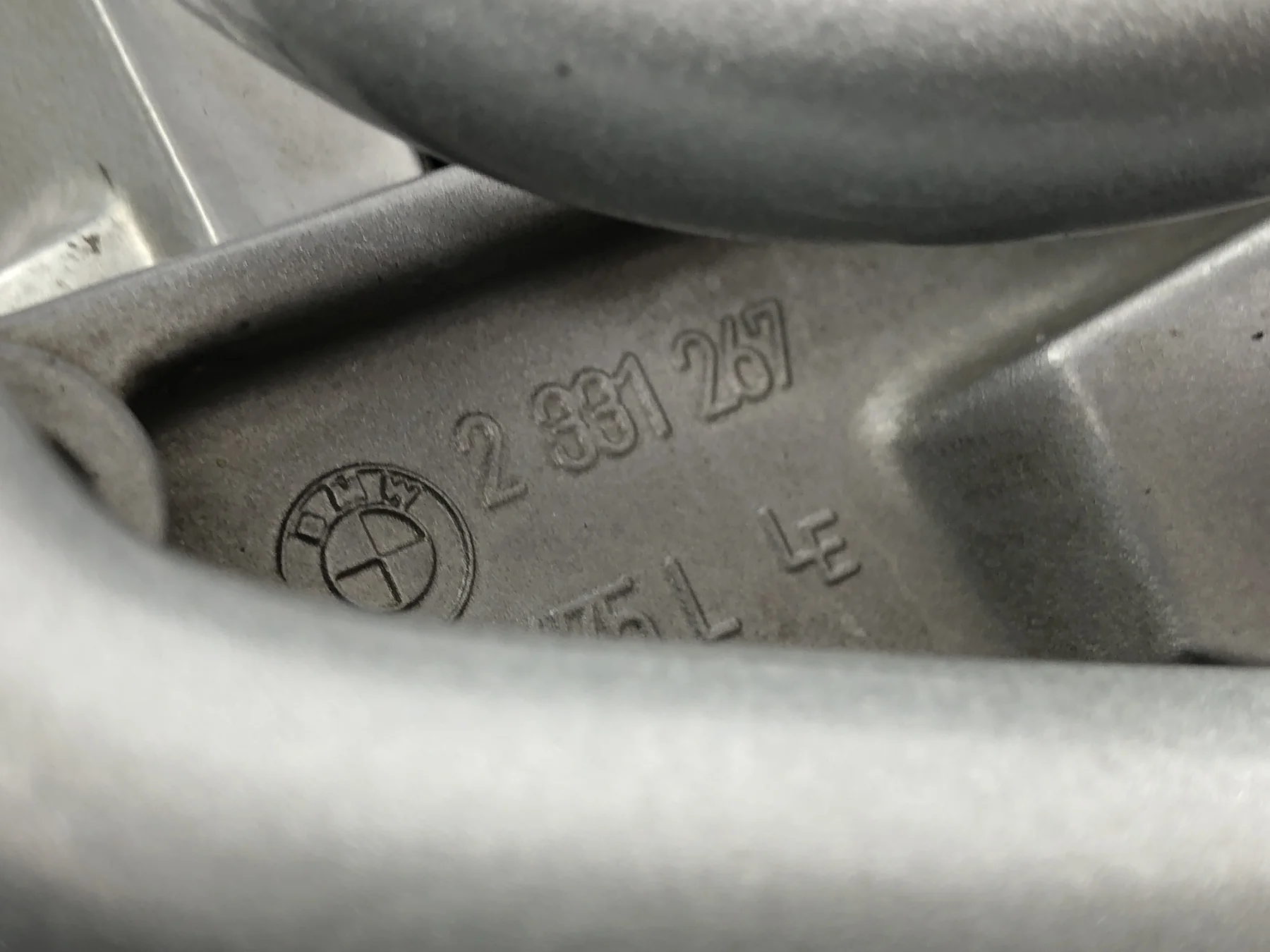 BMW R 1100 S R2S [2000] - Soziusfußraste mit Halterung links - Image 3